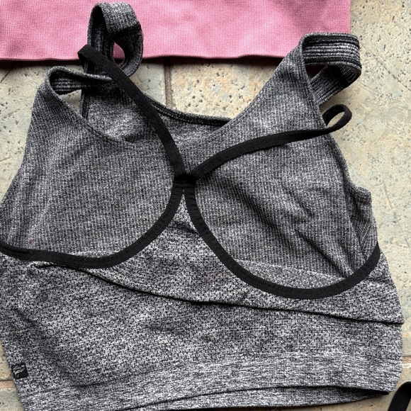 4 Gymshark Mauve Pink Grey Sports Bras,1 crop top and 1 pants Bundle Size s - Picture 6 of 14